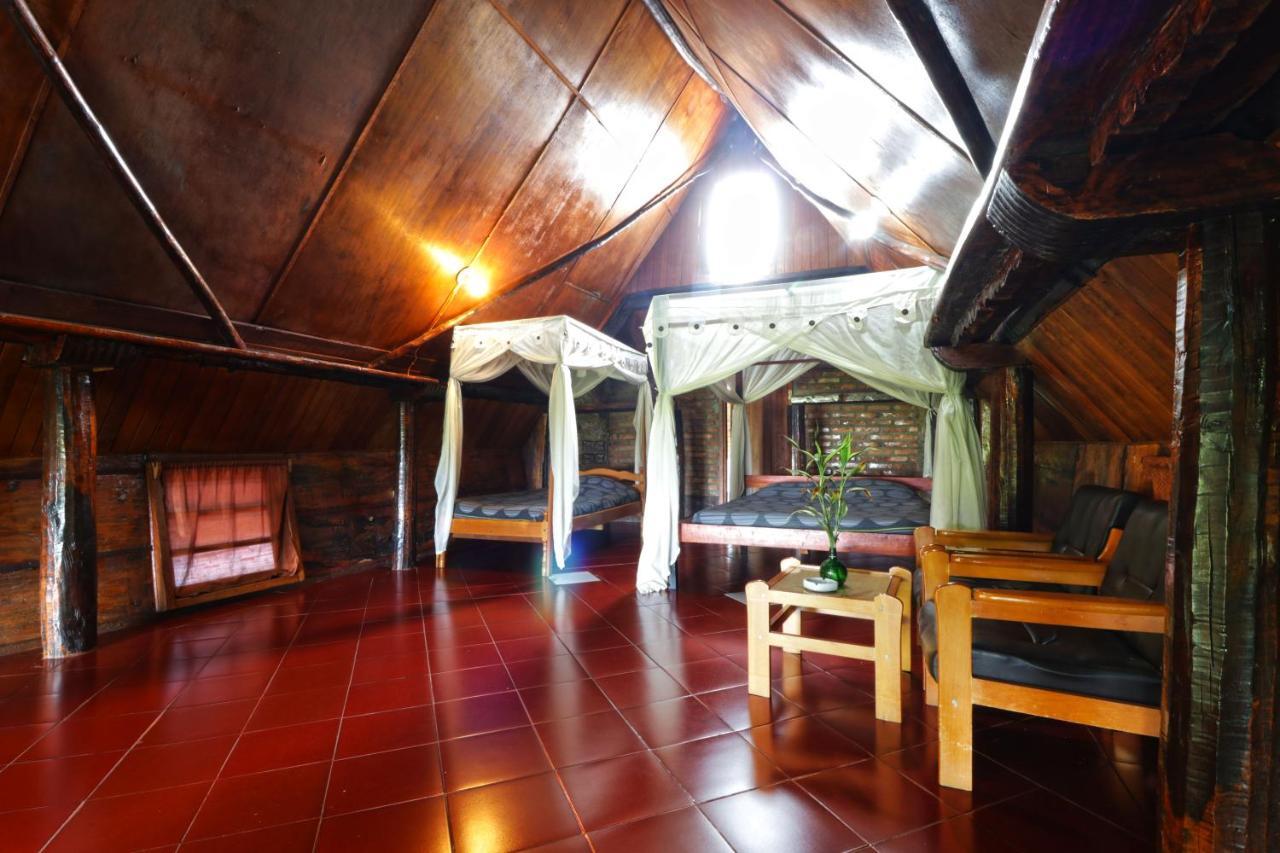 Bagus Bay Homestay Tuk Tuk Exterior foto
